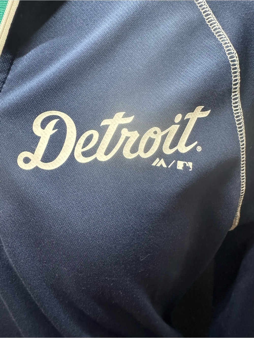 Detroit Navy shirt with White Logo - Majestic Detroit Tigers